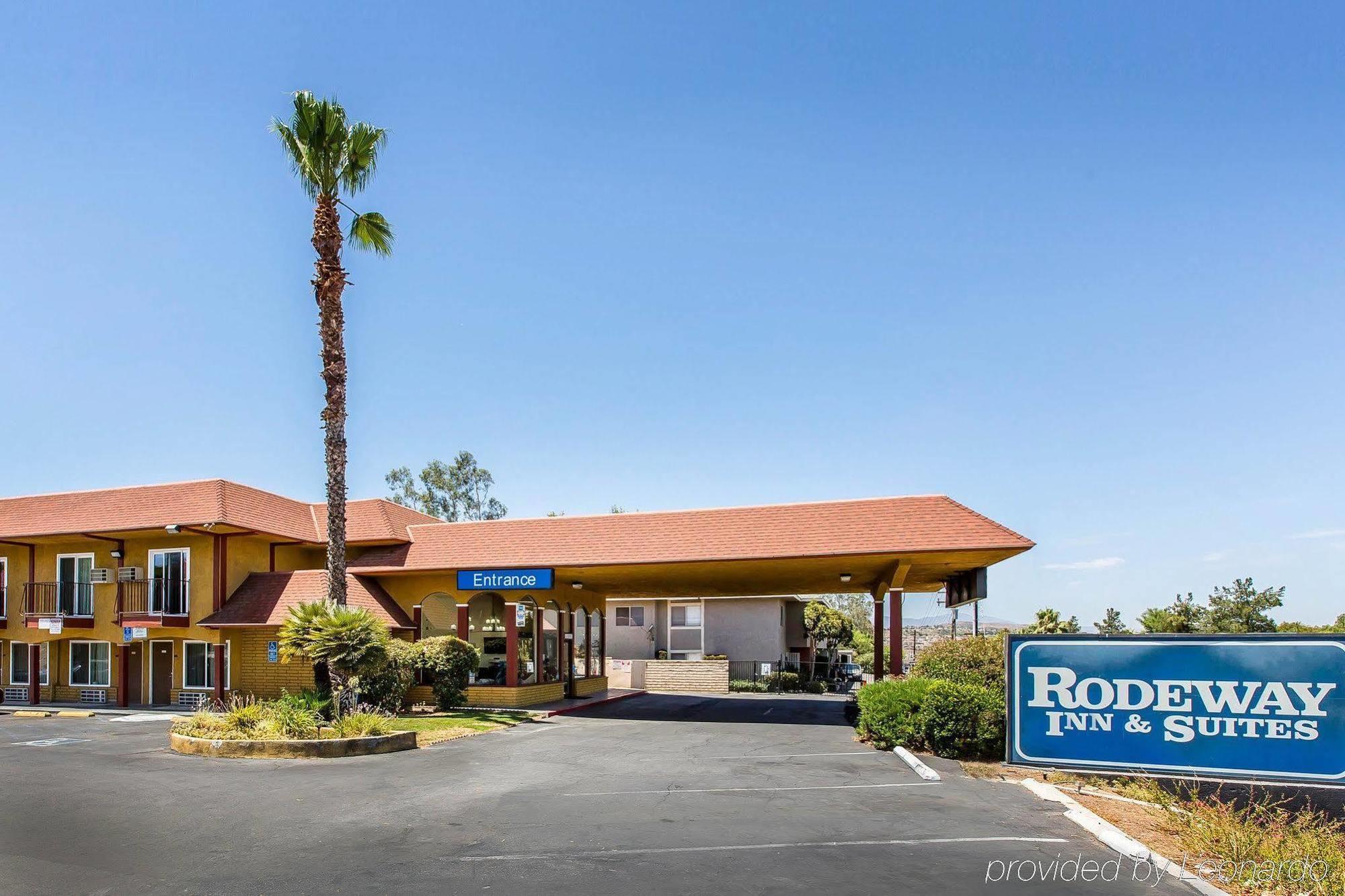 Rodeway Inn & Suites Canyon Lake-Menifee West מראה חיצוני תמונה